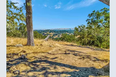 6452 Alta Pradera Lane, Atascadero, CA 93422 - Photo 3