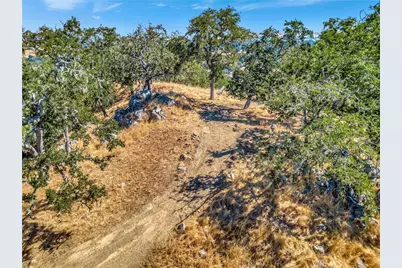 6452 Alta Pradera Lane, Atascadero, CA 93422 - Photo 7