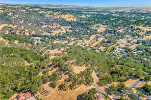 6452 Alta Pradera Ln, Atascadero, CA 93422 - Photo 1