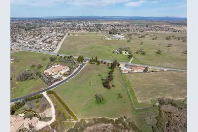 1810 Laguna Del Campo, Templeton, CA 93465 - Photo 17