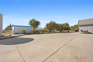 1523 Kuhio St, Bakersfield, CA 93313 - Photo 57