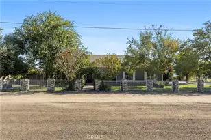 1523 Kuhio St, Bakersfield, CA 93313 - Photo 3