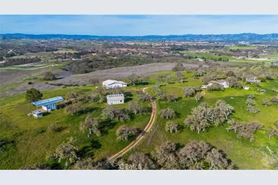 930 Windwood Road, Paso Robles, CA 93446 - Photo 1