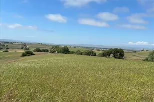 1975 Hidden Acre Ln, Paso Robles, CA 93446 - Photo 3