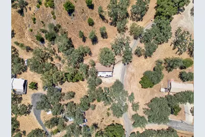 11011 S Shore Drive, Paso Robles, CA 93446 - Photo 7