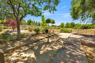 117 Frontier Way, Templeton, CA 93465 - Photo 9