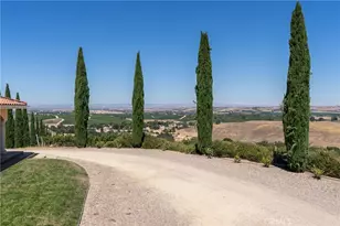 725 Spring Creek Way, Templeton, CA 93465 - Photo 41