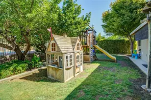 1708 Camino Primavera, Bakersfield, CA 93306 - Photo 23