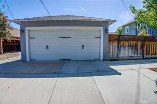 2124 20th St, Bakersfield, CA 93301 - Photo 23