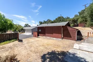 9080 Santa Lucia Rd, Atascadero, CA 93422 - Photo 17