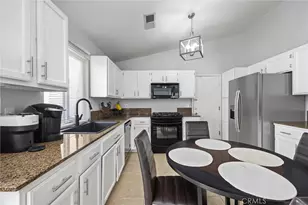 7511 Stone Breakers Ave, Bakersfield, CA 93313 - Photo 21