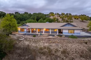 4242 Las Tablas Willow Creek Rd, Paso Robles, CA 93446 - Photo 3