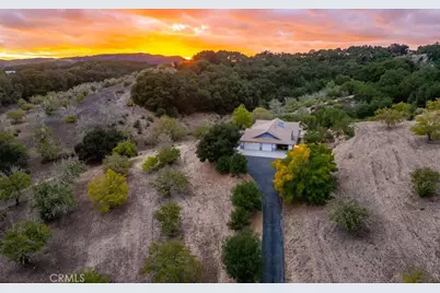 4242 Las Tablas Willow Creek Road, Paso Robles, CA 93446 - Photo 41