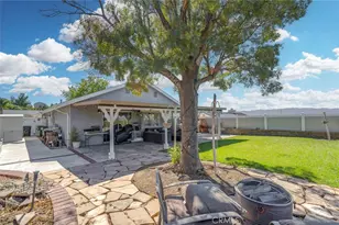 27829 Carnegie, Castaic, CA 91350 - Photo 43