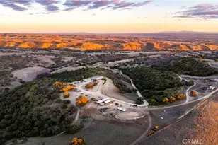 4265 Nickel Creek Rd, San Miguel, CA 93451 - Photo 1