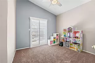 14013 Las Entradas, Bakersfield, CA 93314 - Photo 15