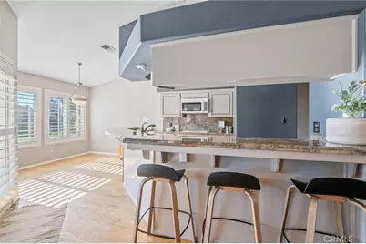 14013 Las Entradas, Bakersfield, CA 93314 - Photo 11