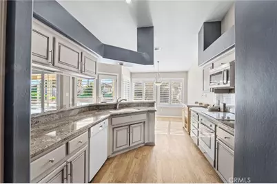 14013 Las Entradas, Bakersfield, CA 93314 - Photo 7