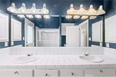 14013 Las Entradas, Bakersfield, CA 93314 - Photo 17