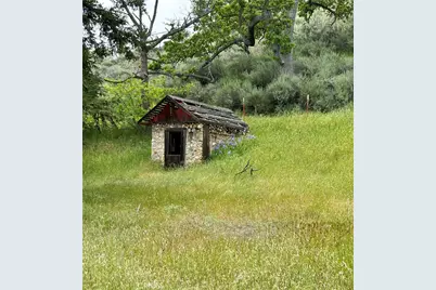 41500 Carmel Valley Road, Greenfield, CA 93927 - Photo 19