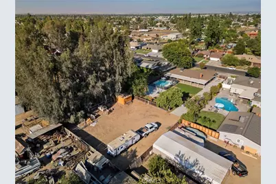 2105 Jason St, Bakersfield, CA 93312 - Photo 9