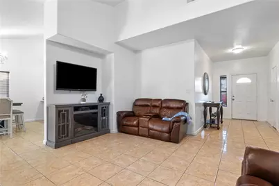 623 Broken Arrow, Bakersfield, CA 93307 - Photo 7