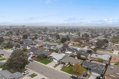 2012 Butterfield, Bakersfield, CA 93304 - Photo 29