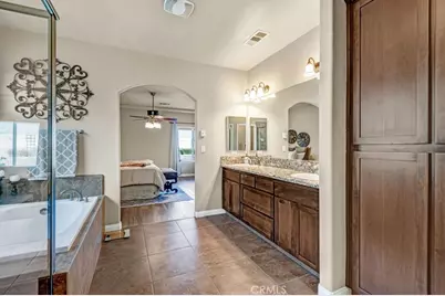 14712 Pams Way, Bakersfield, CA 93314 - Photo 37