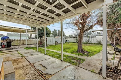 1229 Castaic Avenue, Bakersfield, CA 93308 - Photo 15