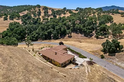 9805 Steelhead Road, Paso Robles, CA 93446 - Photo 47