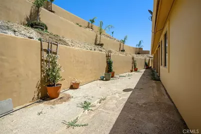 9805 Steelhead Road, Paso Robles, CA 93446 - Photo 17