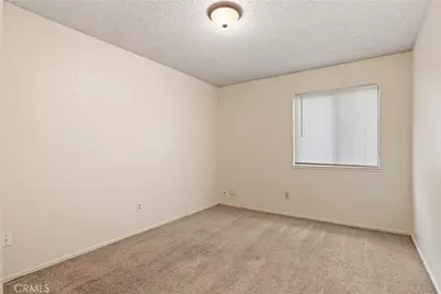 2204 Kelso Peak, Bakersfield, CA 93304 - Photo 15