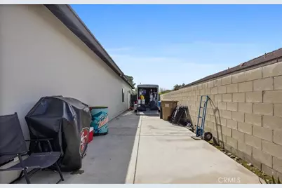 3822 Zamora, Bakersfield, CA 93306 - Photo 37