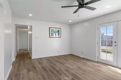 5817 Gary, Bakersfield, CA 93307 - Photo 11