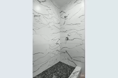 10004 Elmco Avenue, Lamont, CA 93241 - Photo 23