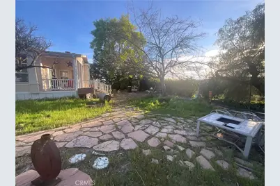 76671 Hesperia, Bradley, CA 93426 - Photo 9