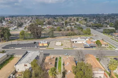 217 Niles Place, Bakersfield, CA 93305 - Photo 9