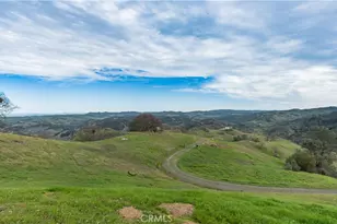 1115 Cypress Mountain Dr, Paso Robles, CA 93446 - Photo 11