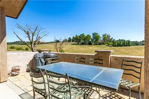 2155 Holly Dr, Paso Robles, CA 93446 - Photo 9