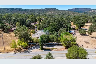 7990 San Gabriel Road, Atascadero, CA 93422 - Photo 3