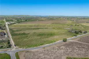 7310 Estrella Rd, San Miguel, CA 93451 - Photo 23