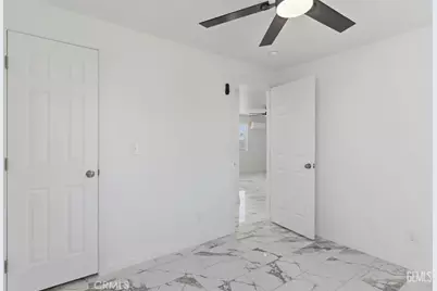 10720 Santa Ana Street, Lamont, CA 93241 - Photo 19