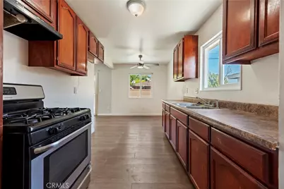 2871 E Tyler, Long Beach, CA 90810 - Photo 15