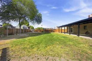 11513 Jenlee, Bakersfield, CA 93312 - Photo 37