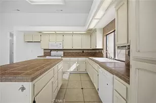 11513 Jenlee, Bakersfield, CA 93312 - Photo 19