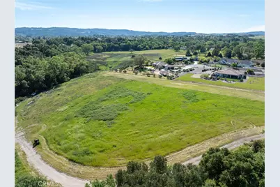 8 Championship Lane, Templeton, CA 93465 - Photo 7