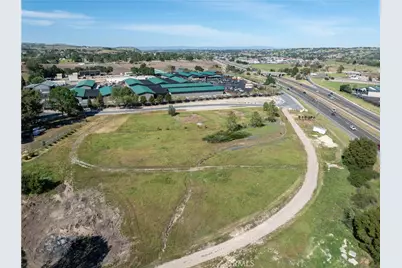 8 Championship Lane, Templeton, CA 93465 - Photo 19