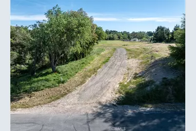 8 Championship Lane, Templeton, CA 93465 - Photo 5