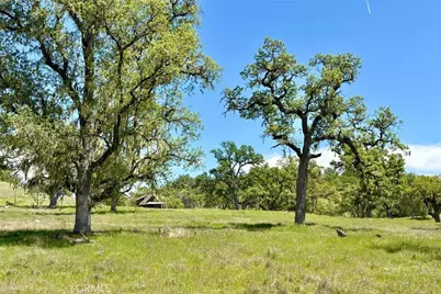 46651 Sapaque Valley Road, Bradley, CA 93426 - Photo 31