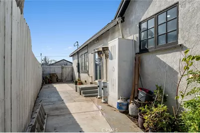 2019 Brundage, Bakersfield, CA 93304 - Photo 25